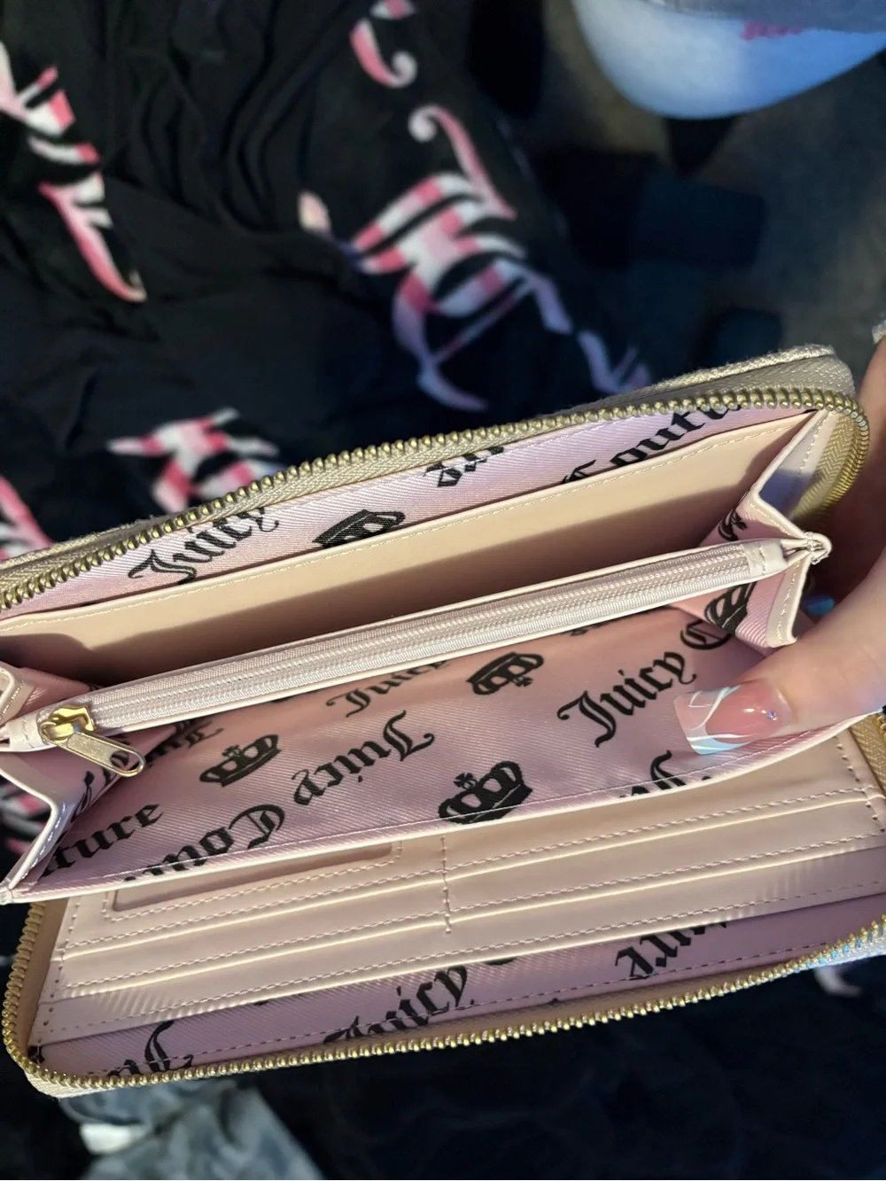 Juicy Couture cream zip